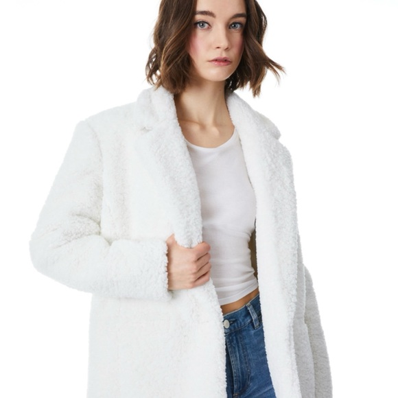 Alice and Olivia faux fur Teddy jacket.  Met - Picture 4 of 4